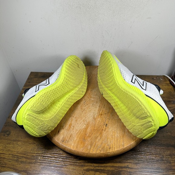 New Balance Running Shoes White Yellow Mens Size 12 MVATUSW1 main image 8